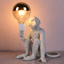 Lot “RITA” Lampe à poser, design singe en résine+1 Ampoule LED globe miroir Argenté E27 G125-6W 3000K